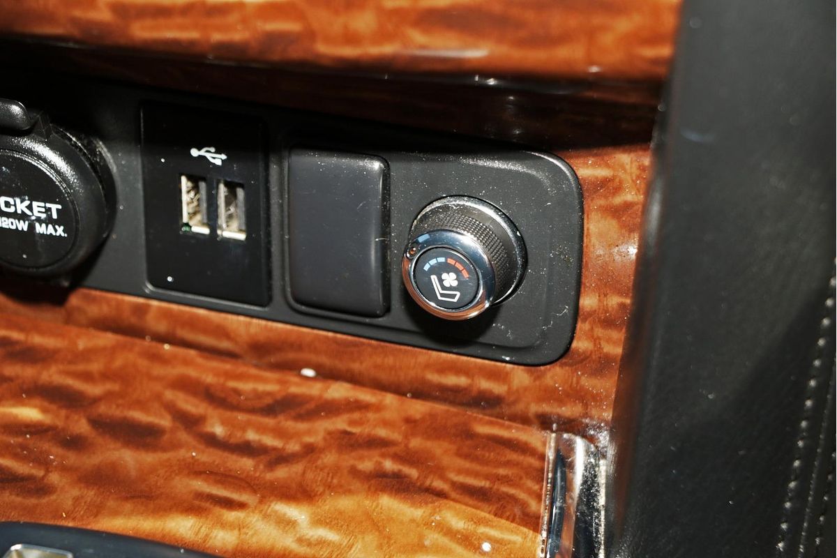 2023 Nissan Patrol Ti-L Y62