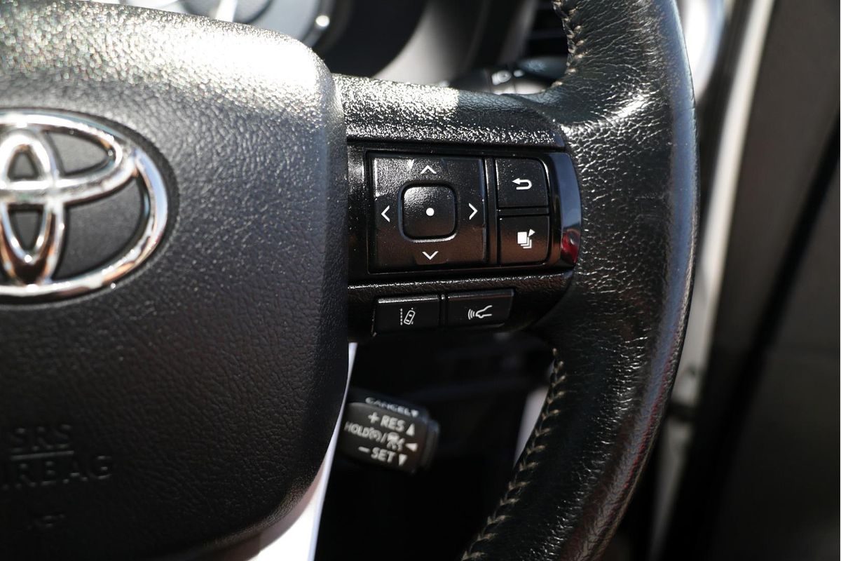 2020 Toyota Hilux SR5 GUN126R 4X4