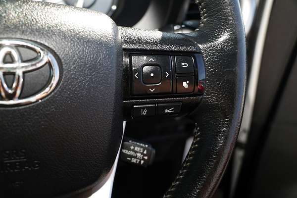 2020 Toyota Hilux SR5 GUN126R 4X4