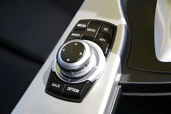 2014 BMW 3 Series 320i F30