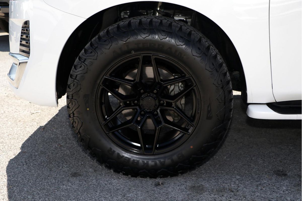 2023 Nissan Patrol Ti-L Y62
