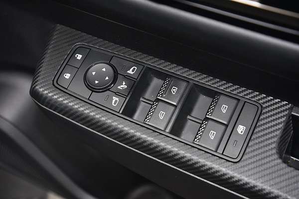 2025 Mitsubishi Triton GSR MV 4X4