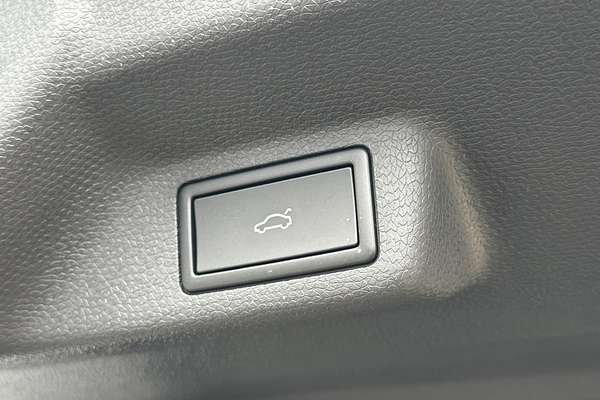 2025 Volkswagen ID. Buzz Pro BEV560 EB LWB