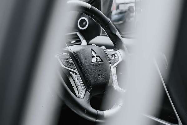 2023 Mitsubishi Pajero Sport GSR QF