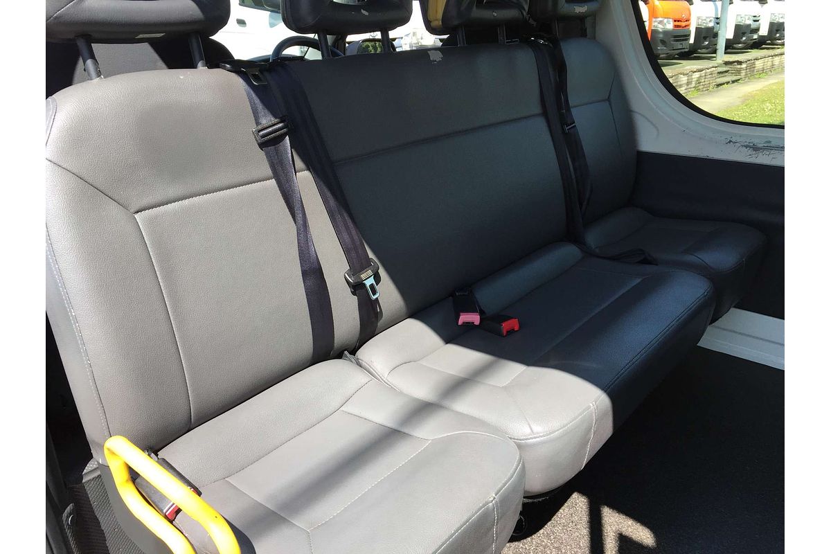 2016 Toyota Hiace COMMUTER KDH223R MY16