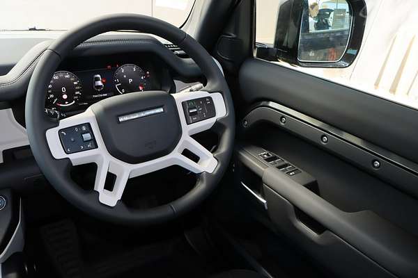 2025 Land Rover Defender 110 D250 S L663