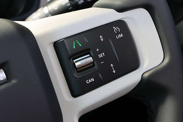 2025 Land Rover Defender 110 D250 S L663