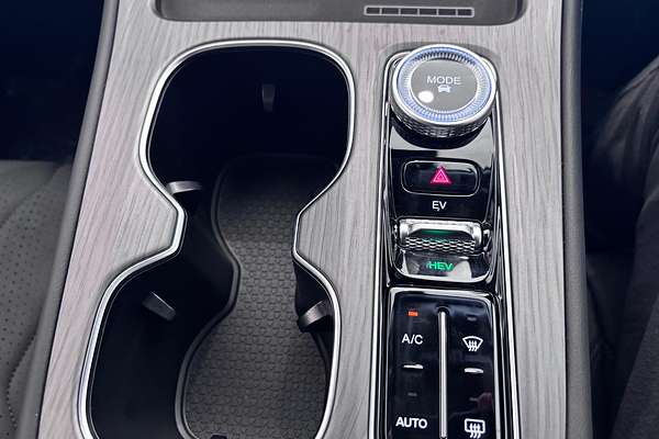 2025 Chery Tiggo 8 Super Hybrid Ultimate T31