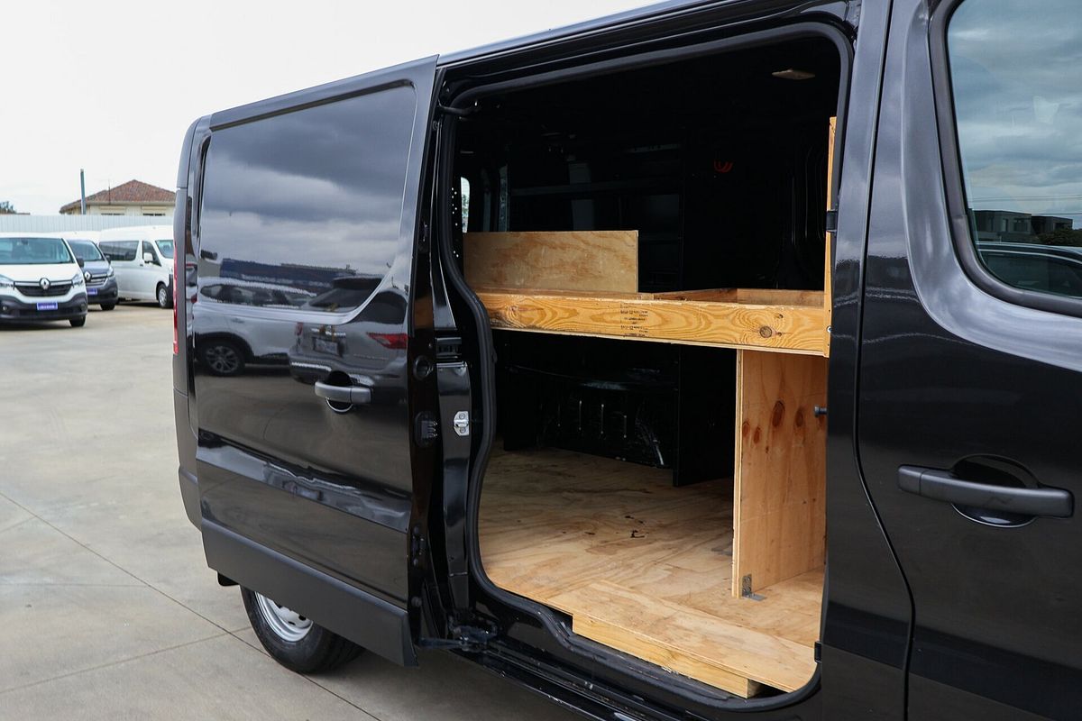 2020 Mitsubishi Express GLX SN LWB