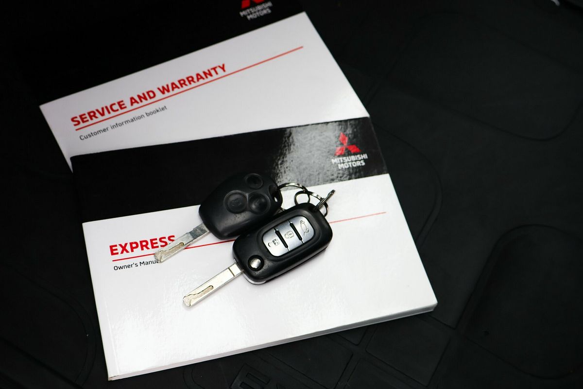 2020 Mitsubishi Express GLX SN LWB