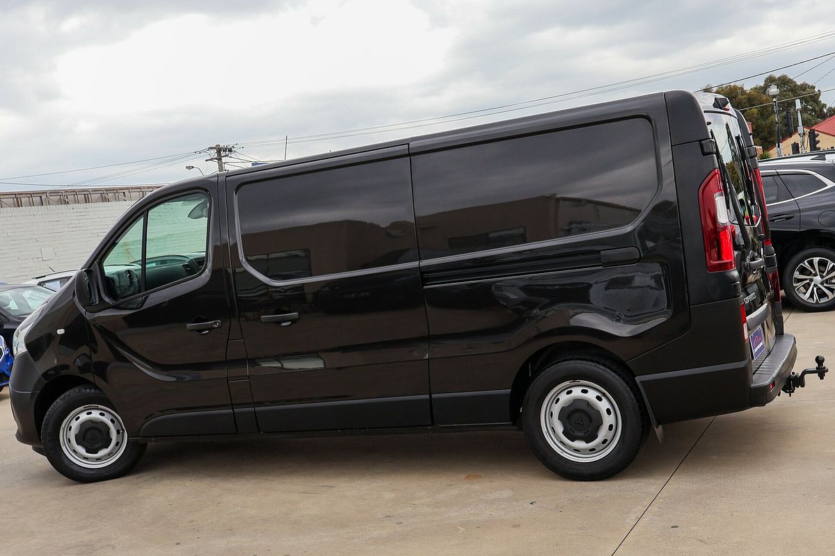 2020 Mitsubishi Express GLX SN LWB