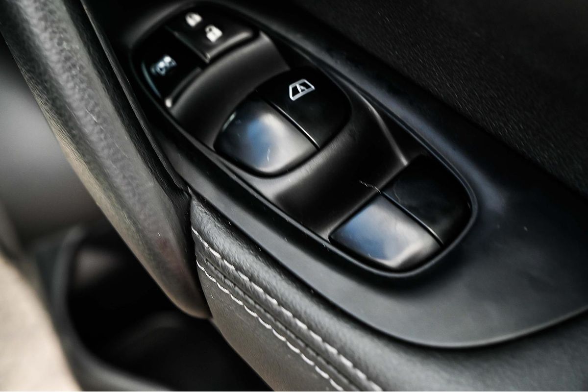 2015 Nissan QASHQAI Ti J11