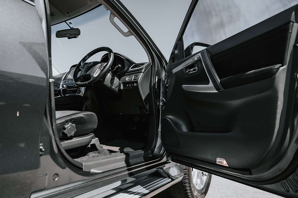 2022 Mitsubishi Pajero Sport GLX QF