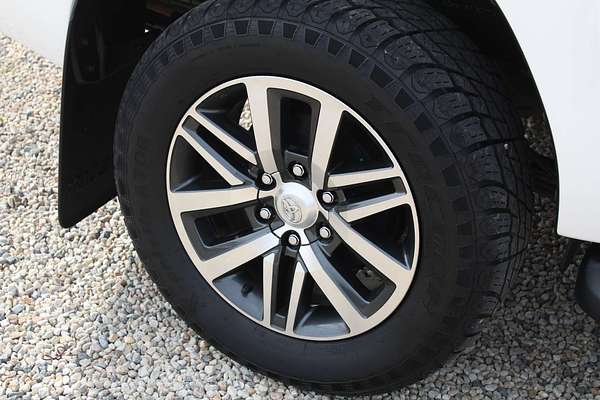 2018 Toyota Hilux SR5 GUN126R 4X4