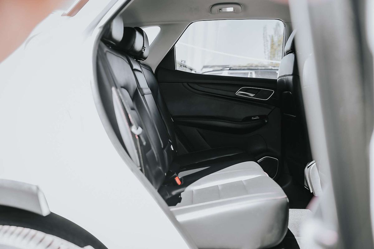 2022 MG HS Excite SAS23