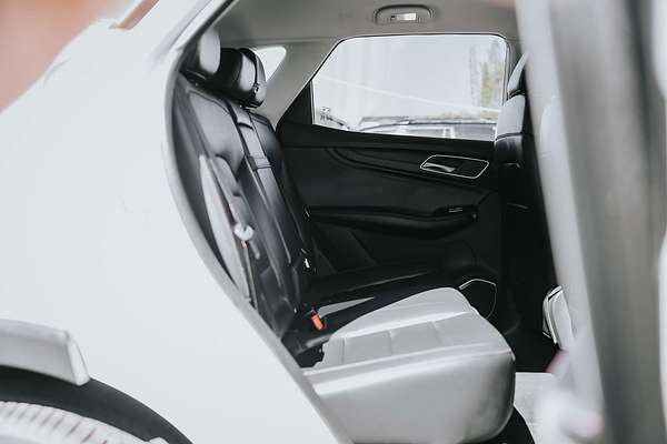 2022 MG HS Excite SAS23