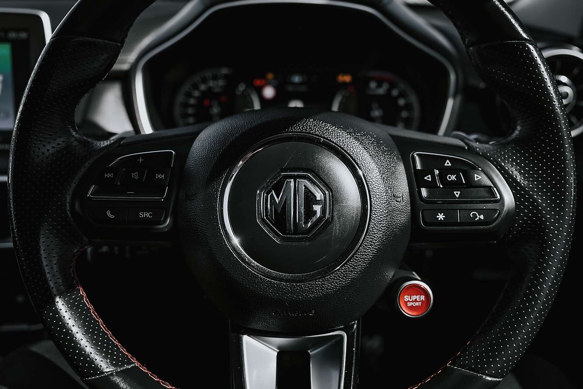 2022 MG HS Excite SAS23