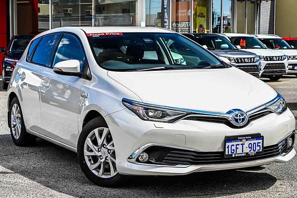 2017 Toyota Corolla Hybrid ZWE186R