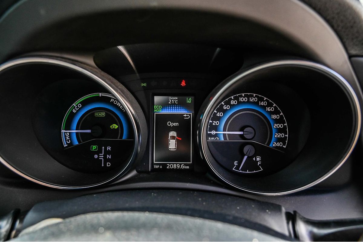 2017 Toyota Corolla Hybrid ZWE186R