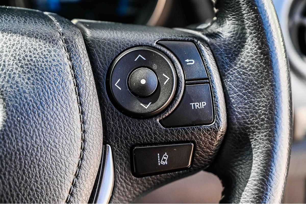 2017 Toyota Corolla Hybrid ZWE186R