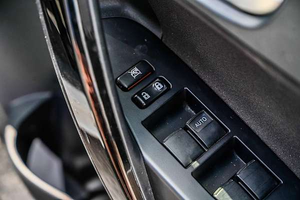 2017 Toyota Corolla Hybrid ZWE186R