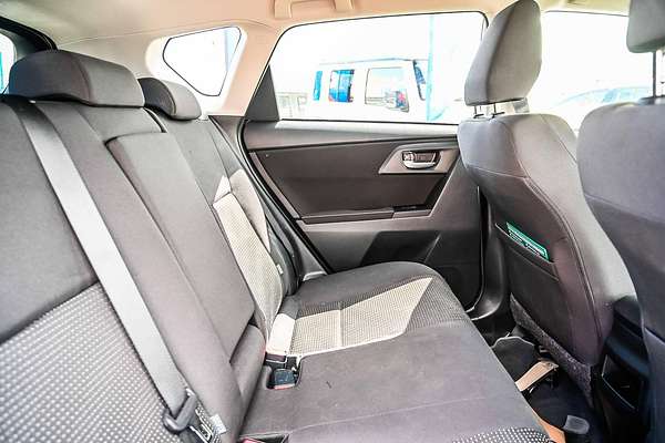 2017 Toyota Corolla Hybrid ZWE186R