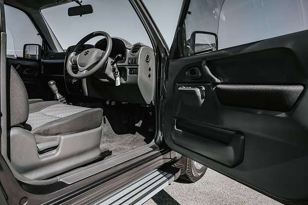 2015 Suzuki Jimny Sierra SN413 T6