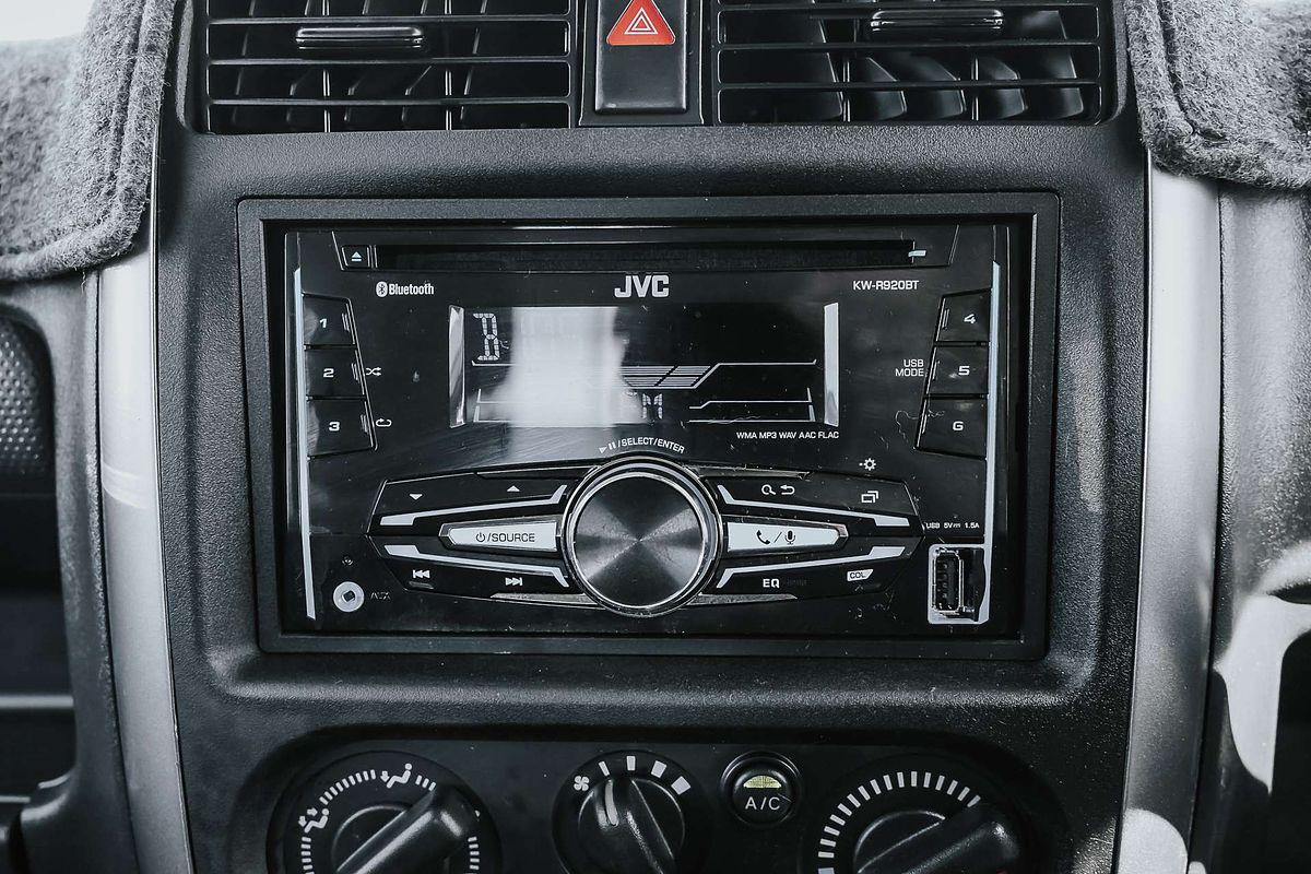 2015 Suzuki Jimny Sierra SN413 T6