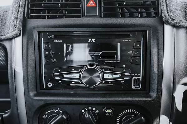 2015 Suzuki Jimny Sierra SN413 T6