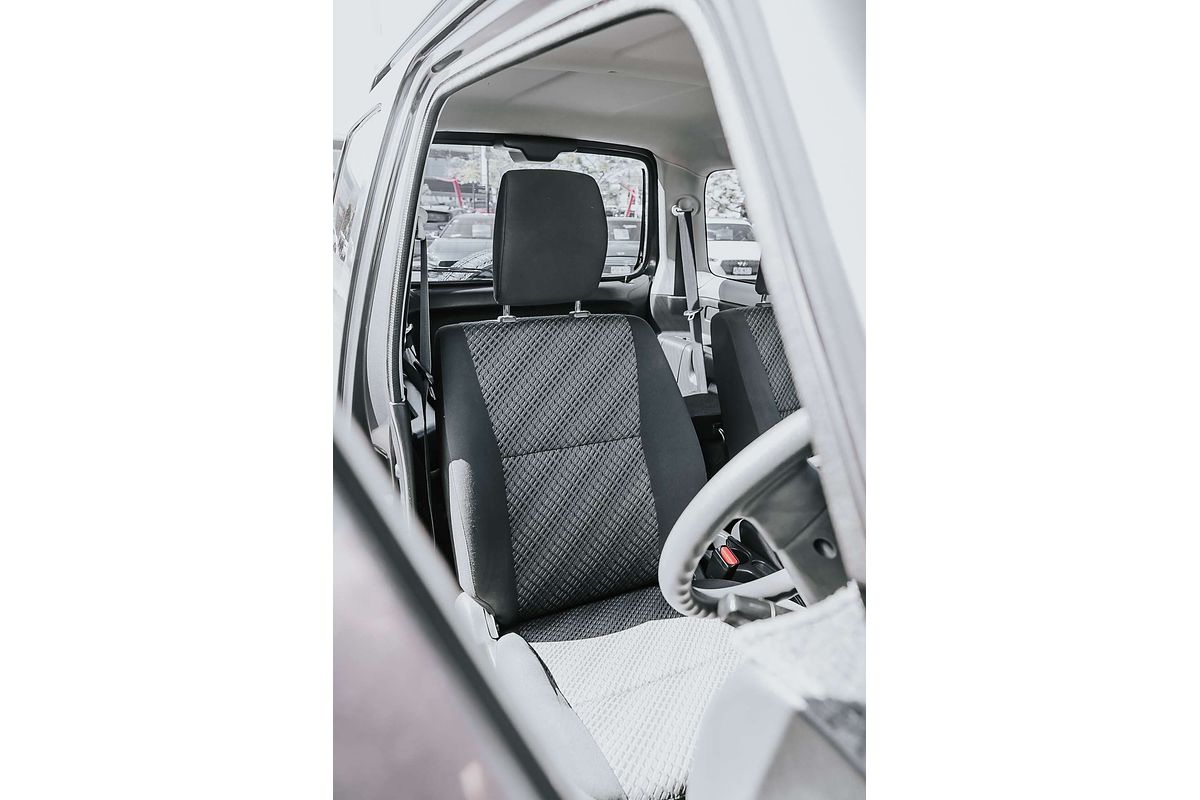 2015 Suzuki Jimny Sierra SN413 T6