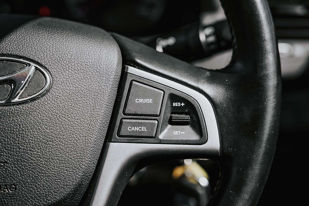 2019 Hyundai Accent Sport RB6