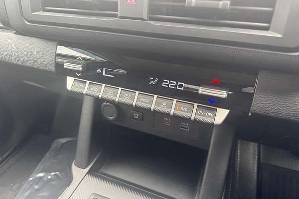 2025 Mitsubishi Triton GLX+ MV 4X4
