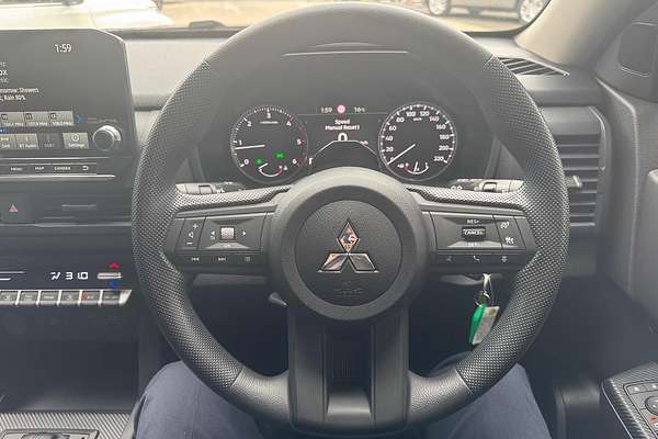 2025 Mitsubishi Triton GLX+ MV 4X4
