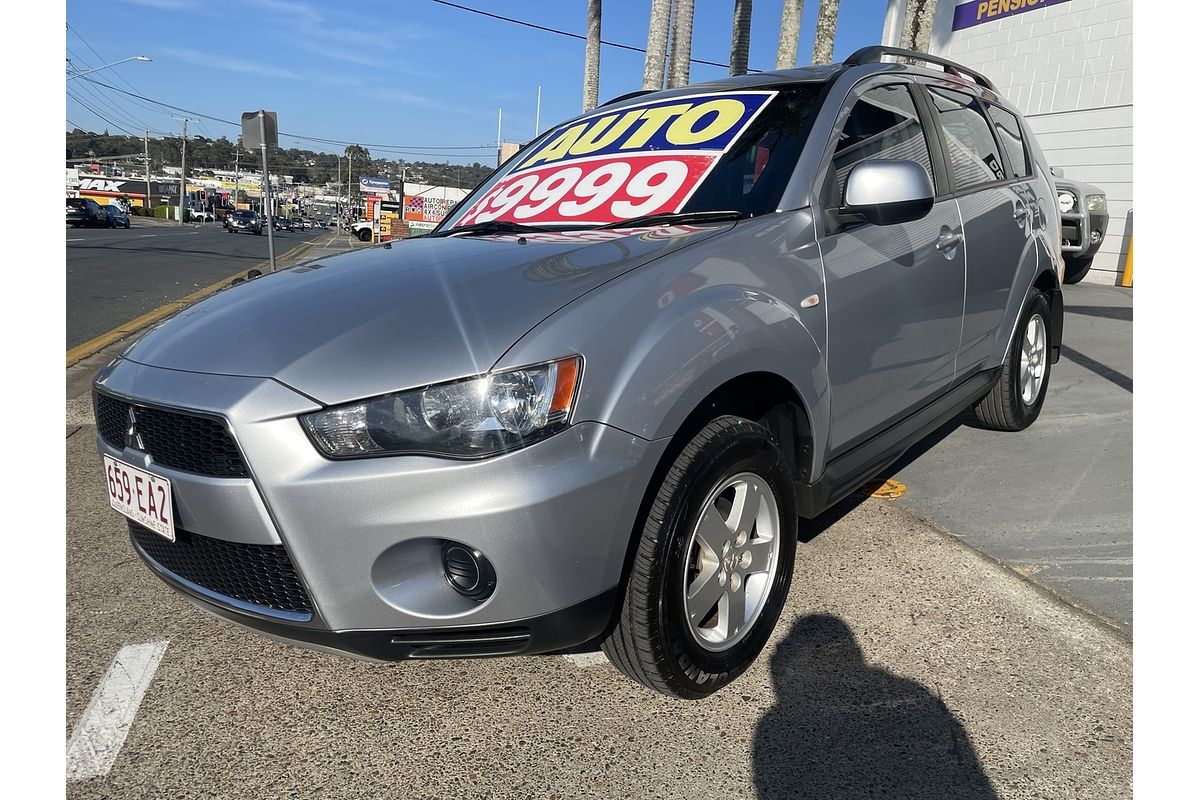 2011 Mitsubishi Outlander LS ZH