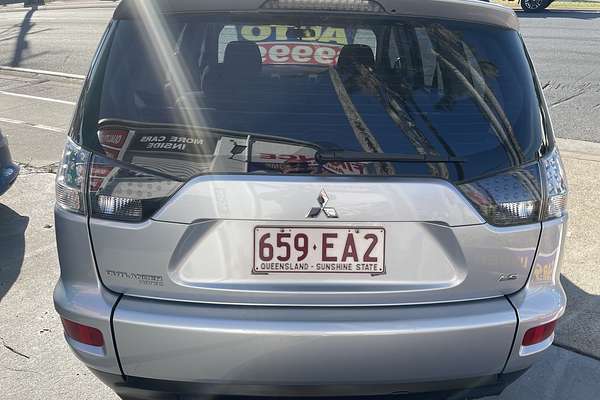 2011 Mitsubishi Outlander LS ZH