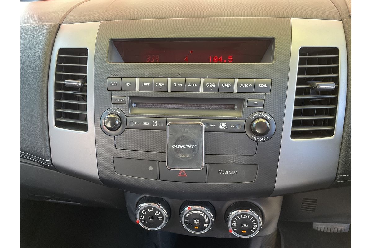 2011 Mitsubishi Outlander LS ZH