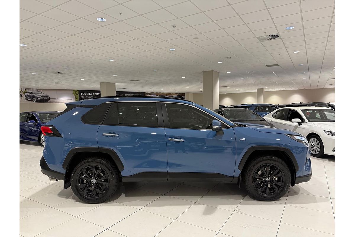 2025 Toyota RAV4 Cruiser AXAH52R