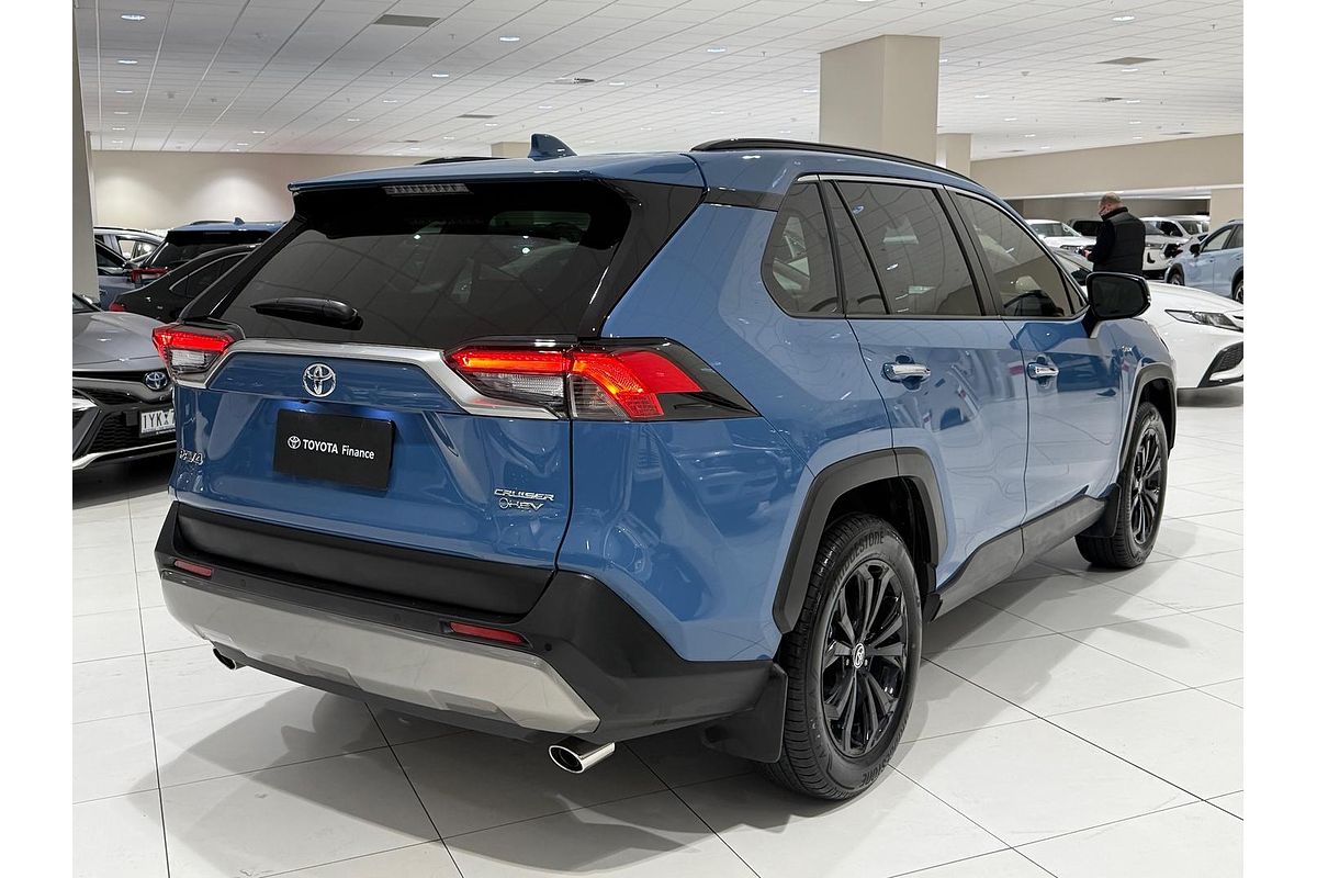 2025 Toyota RAV4 Cruiser AXAH52R