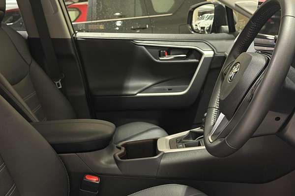 2025 Toyota RAV4 Cruiser AXAH52R