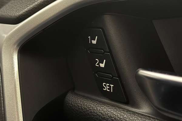 2025 Toyota RAV4 Cruiser AXAH52R