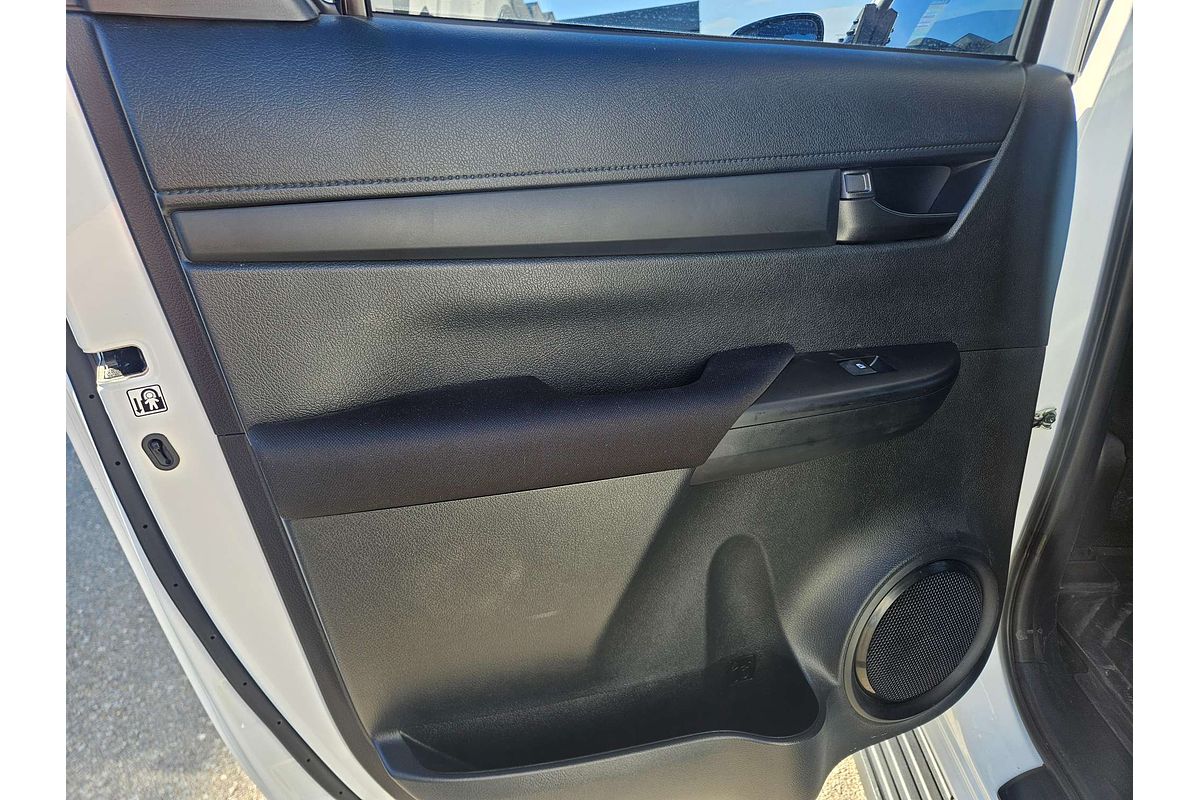 2024 Toyota Hilux SR GUN126R 4X4