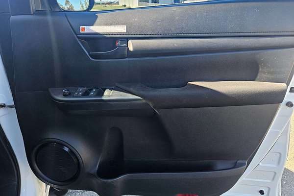 2024 Toyota Hilux SR GUN126R 4X4