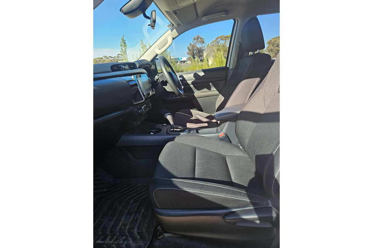 2024 Toyota Hilux SR GUN126R 4X4