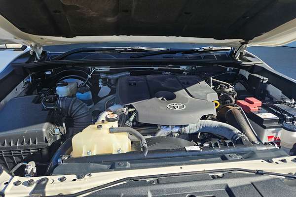 2024 Toyota Hilux SR GUN126R 4X4