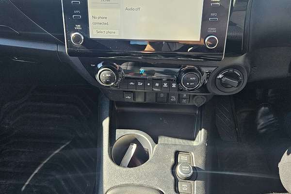 2024 Toyota Hilux SR GUN126R 4X4