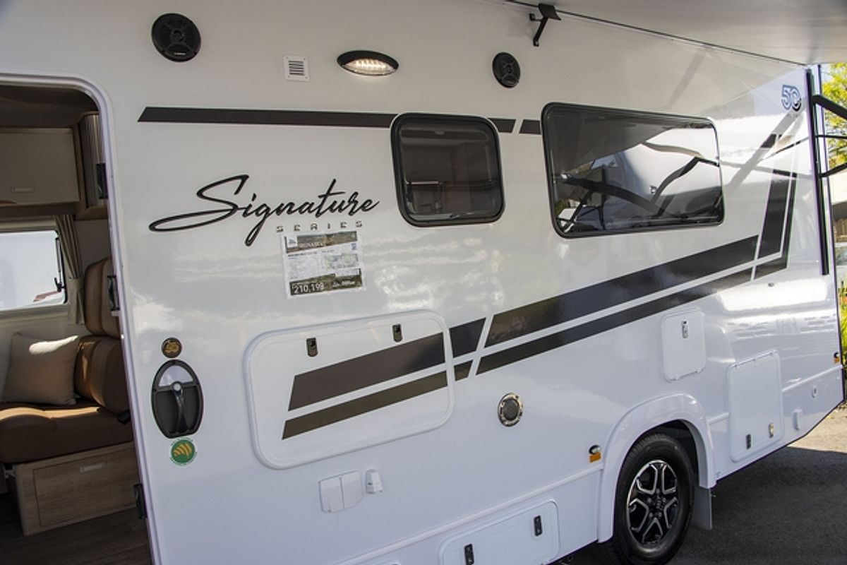 2025 Jayco SIGNATURE MOTORHOME FA.25-1.SG-MY25
