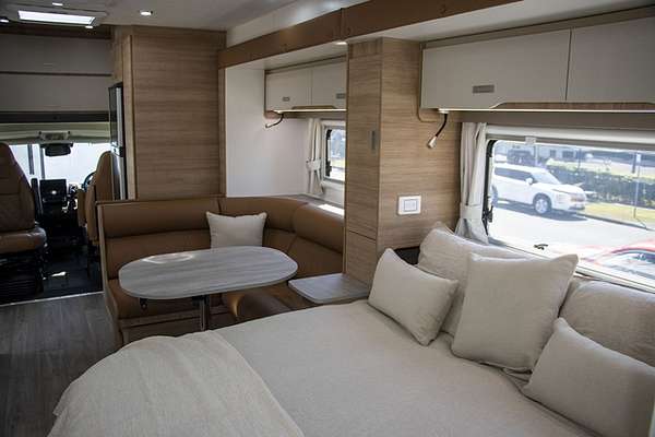 2025 Jayco SIGNATURE MOTORHOME FA.25-3.SG-MY25