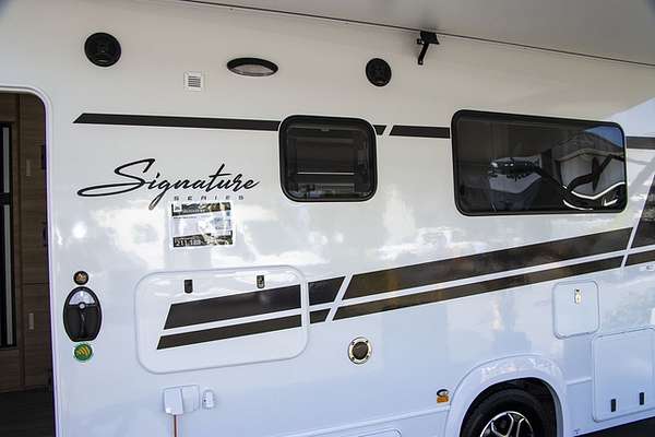 2025 Jayco SIGNATURE MOTORHOME FA.25-3.SG-MY25