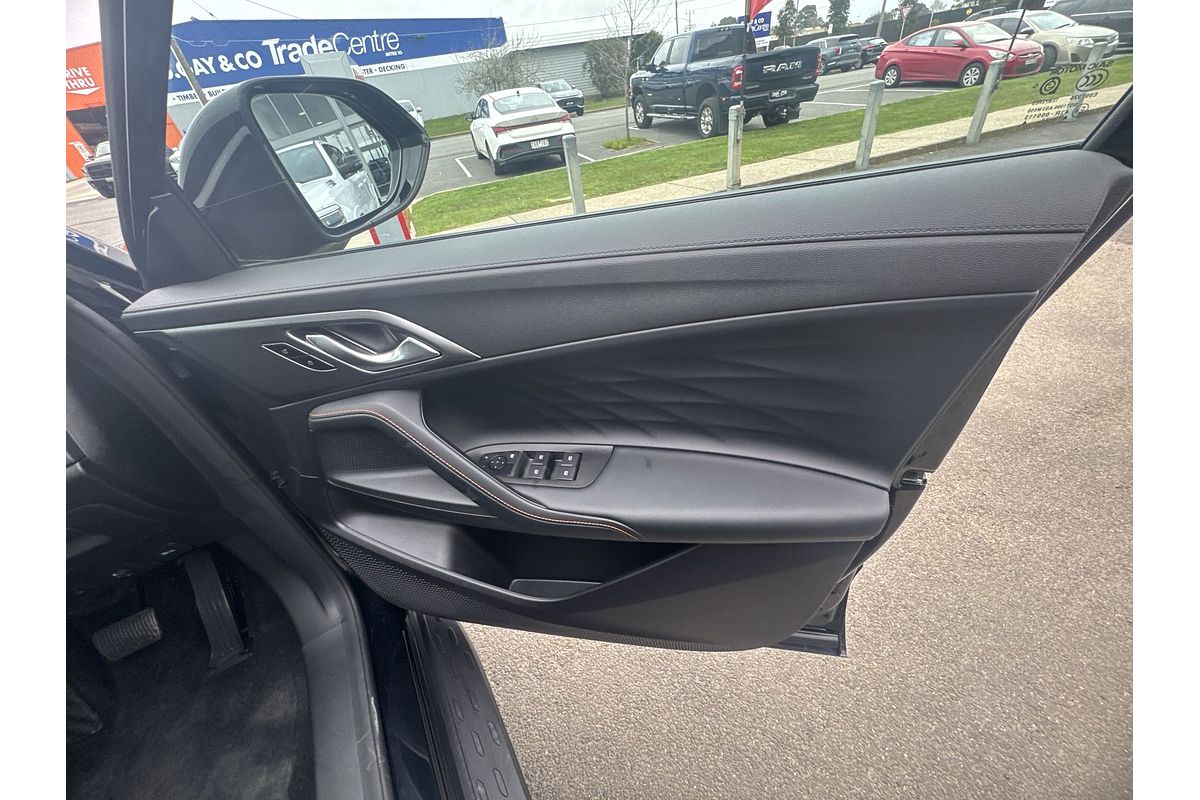 2025 MG HS Super Hybrid AS33H