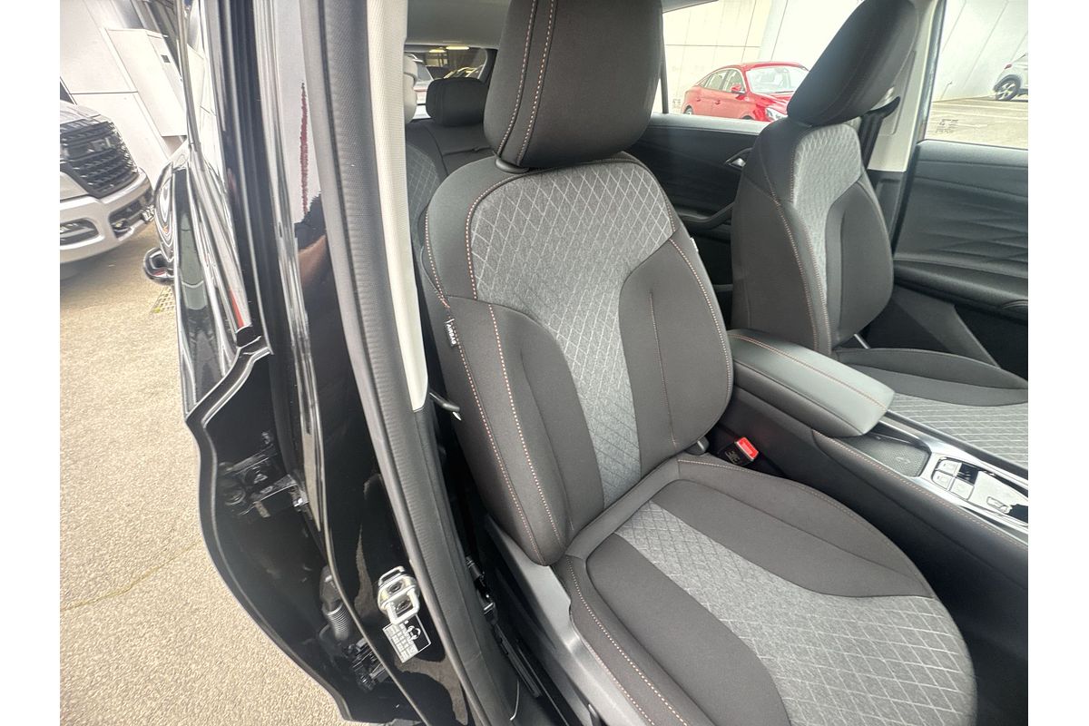 2025 MG HS Super Hybrid AS33H